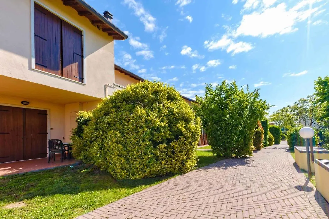 Apartment In Peschiera Del Garda - Gardasee 27141 0*,